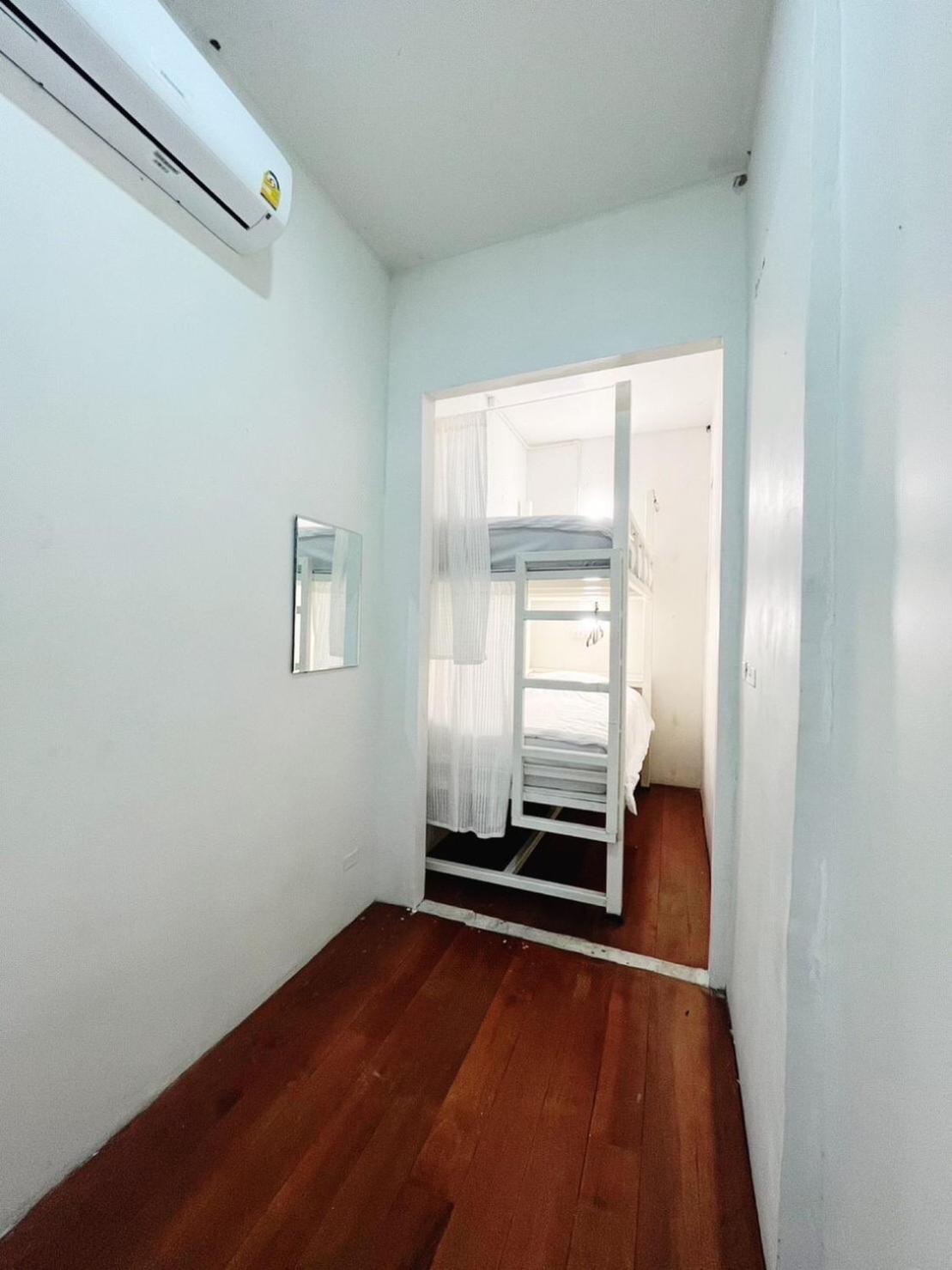 Rotinis Hostel بانكوك المظهر الخارجي الصورة